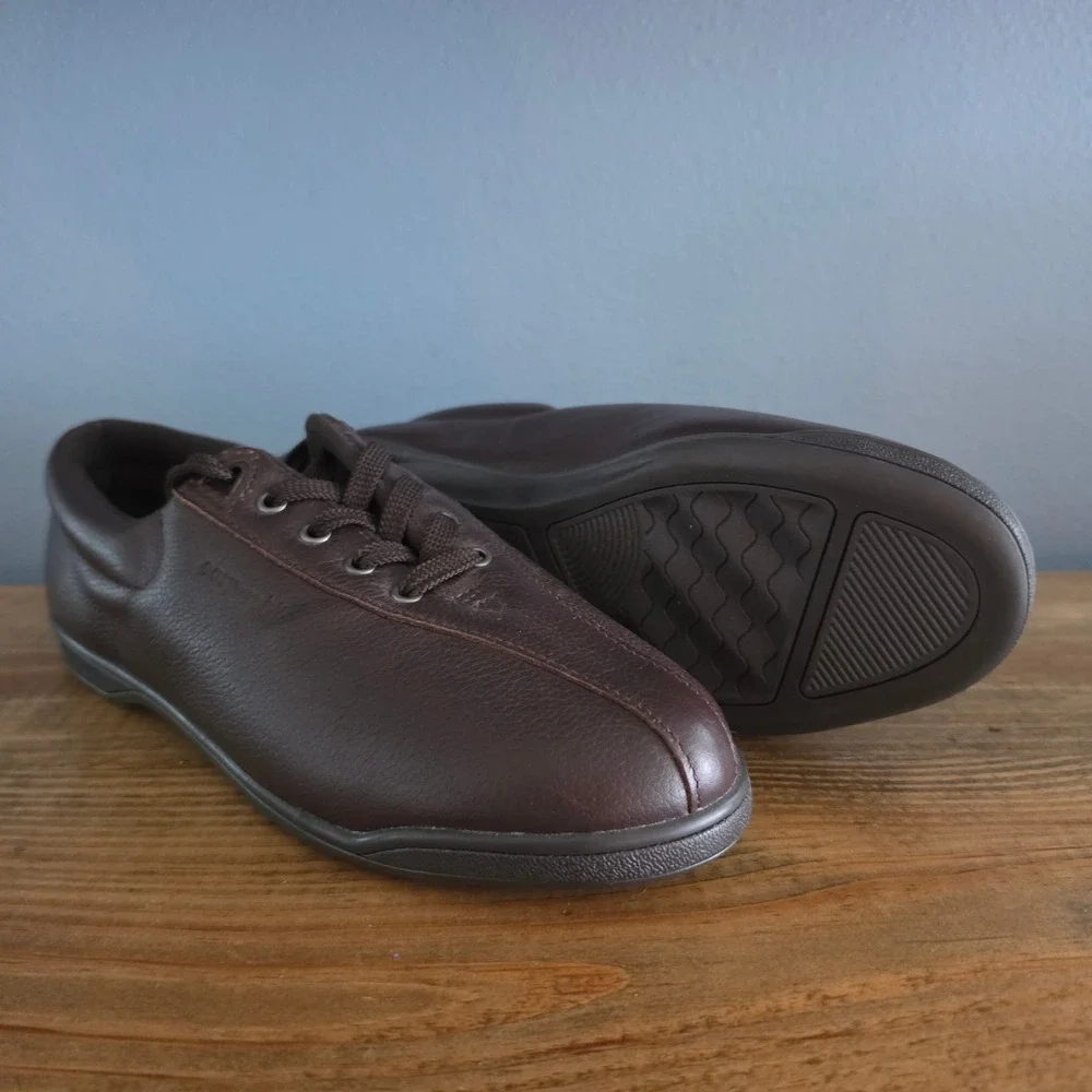 Easy Spirit Womens Walking Shoes Dark Brown Leather Lace Up Sneakers AP1 10M